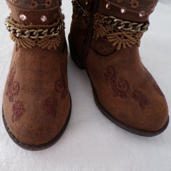 Blingy Lace Chain Detail Embroidered Western Dance Toddler Cowgirl Boots EUC - Picture 3 of 8